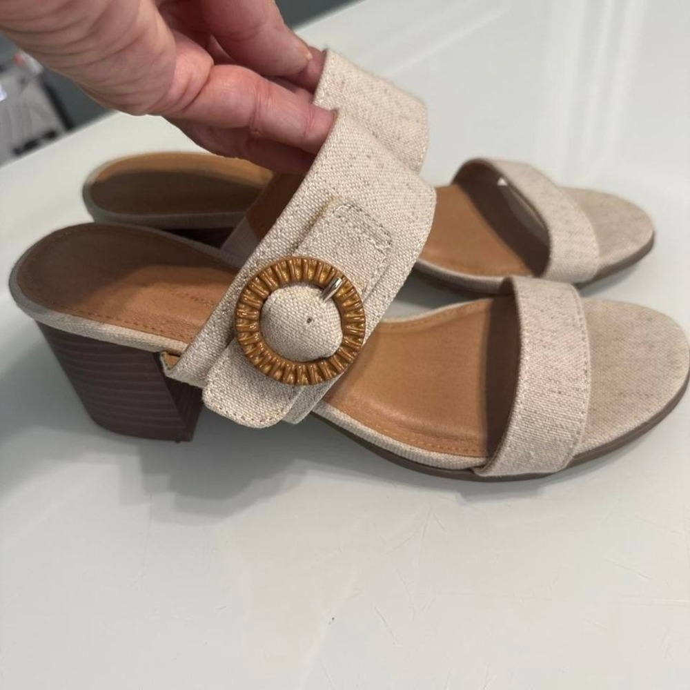 Tommy Bahama Linen Block Heel Sandals‎ Neutral Cream Size 8
